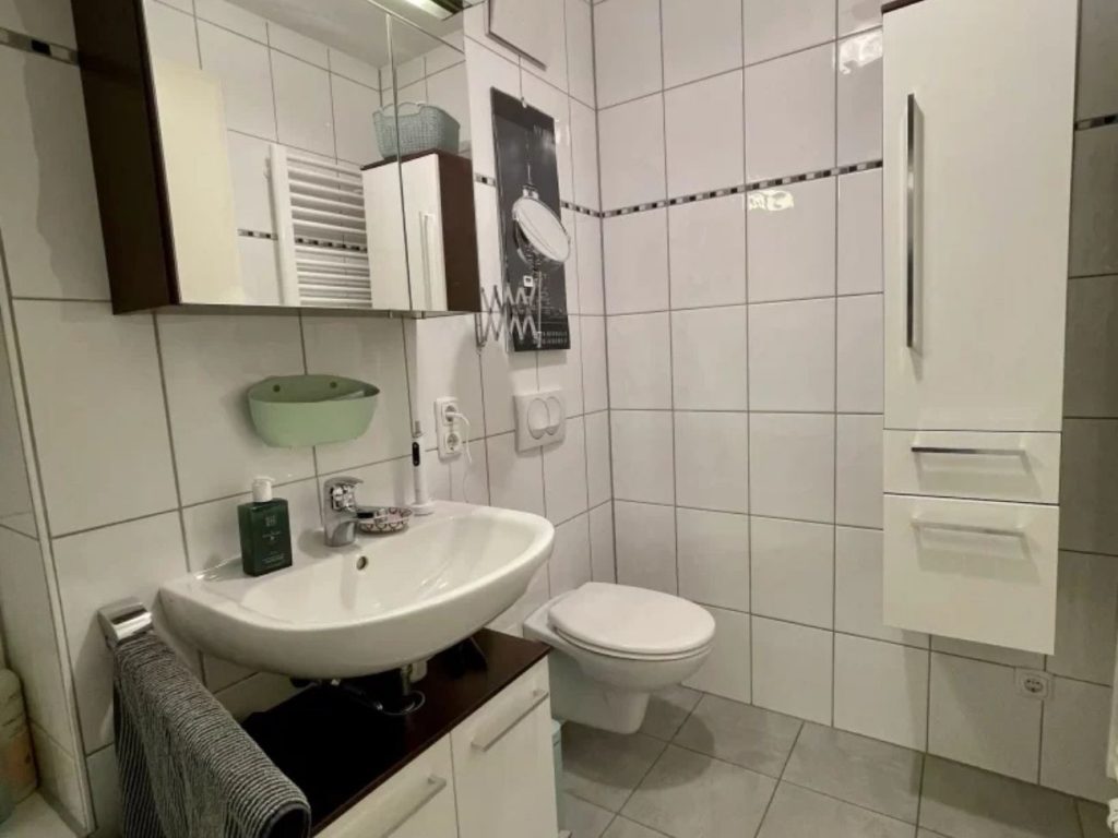 Kleines Bad in Untergiesing - Vorher